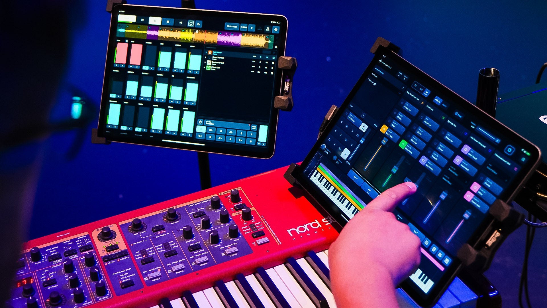 Keys Players: Should your worship team use TRACKS?